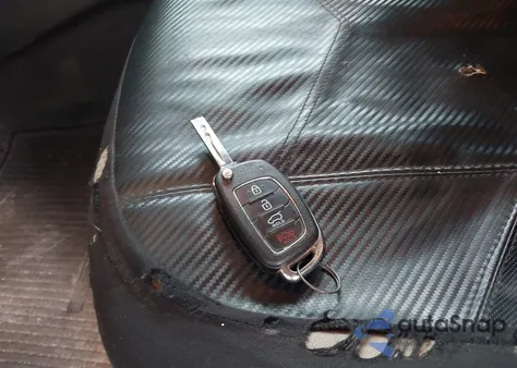 2017 Hyundai Santa Fe Sport 2.4L from USA, damaged, VIN 5NMZU3LB5HH025918